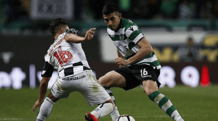 乐鱼体育-包含F1邀请赛焦点战:庐州麒麟队淘汰对手中原旋风队,外线火力全开。二次进攻频频奏效的词条